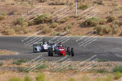 media/Jun-01-2025-CalClub SCCA (Sun) [[eae223c5dd]]/Group 3/Qualifying/